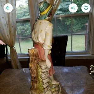 Beautiful Italian Piece